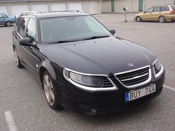 Saab 9-5 2 of 10