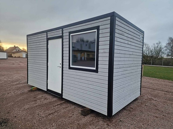 Nytillverkat inomhus kontor / Arbetsbod / Bod