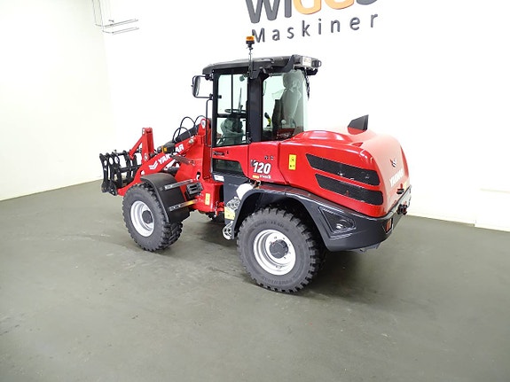 Yanmar V120-5 4 of 6