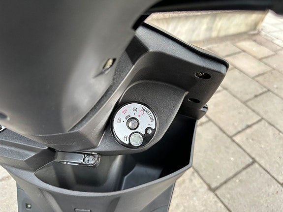 Motocr Comet Pure 4T EFI | 45km/h Klass 1 3 of 9
