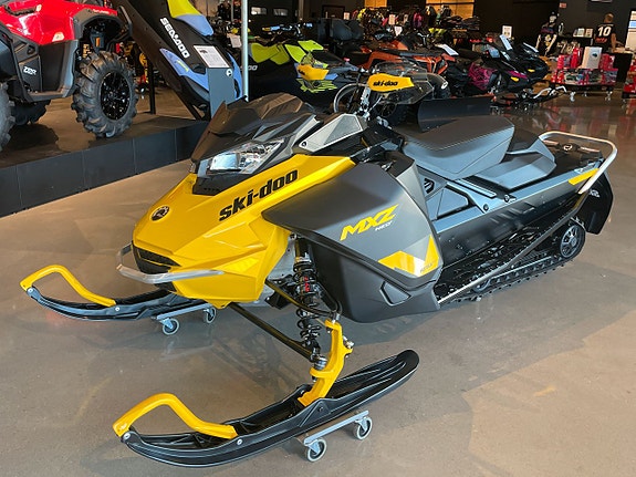 Ski-doo MXZ Neo+