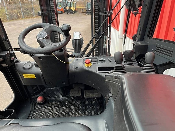 Linde E 25 4 of 4
