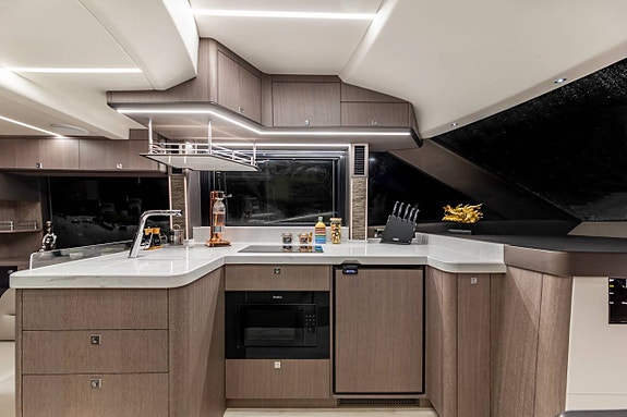 NY Galeon 440 Flybridge/ Galeon 450 HTC 11 of 12