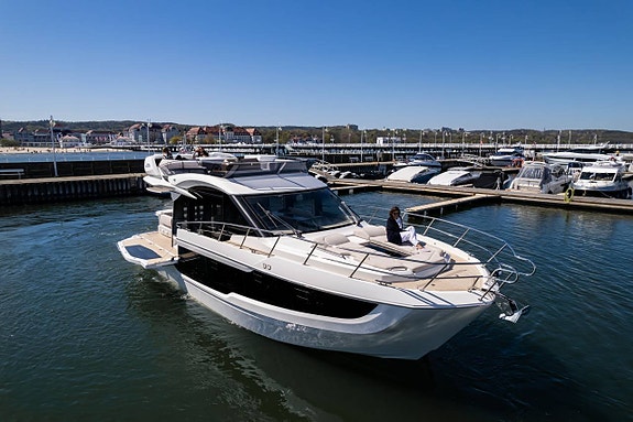 NY Galeon 440 Flybridge/ Galeon 450 HTC 6 of 12
