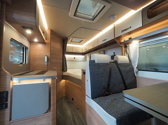 Weinsberg CaraLoft 550 MF UTFÖRSÄLJNING I 6m I AUT I 155hk I 3500kg 5 of 5