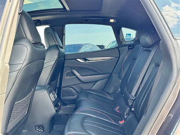 Maserati Levante 6 of 6