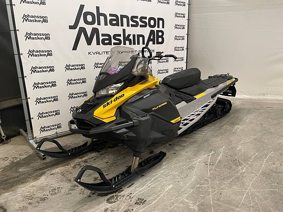 Ski-Doo Tundra LT 600 EFI -21