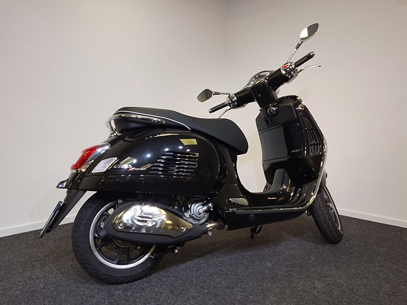 Piaggio Vespa GTS 300 HPE Super /OUTLET! 3 of 5