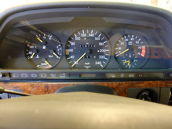 Mercedes-Benz S420 7 of 11