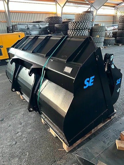 SE Equipment  Ny 2,9m3 lastarskopa grusskopa 5 of 5