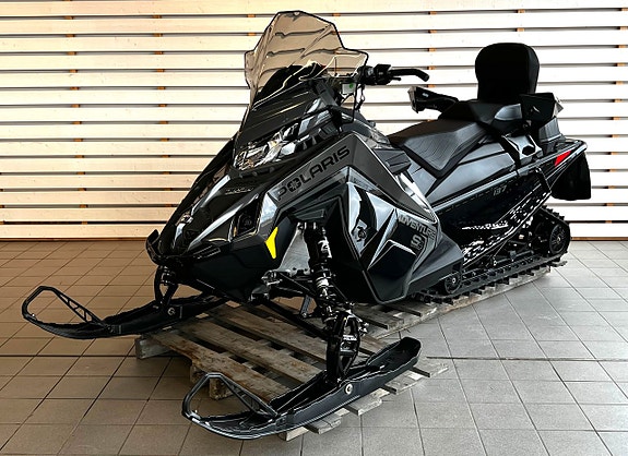 Polaris Indy Adventure S4 137