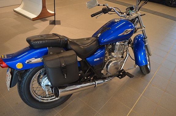 Suzuki  GZ Maruder 250 3 of 5