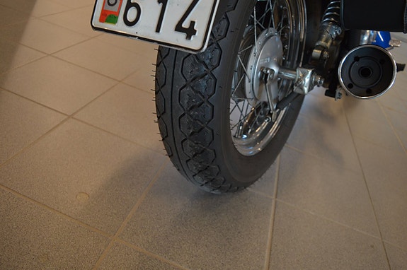 Suzuki  GZ Maruder 250 4 of 5