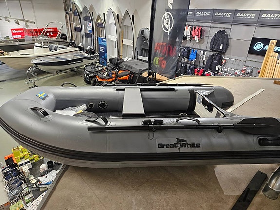 Greatwhite RIB 300A 5 of 5