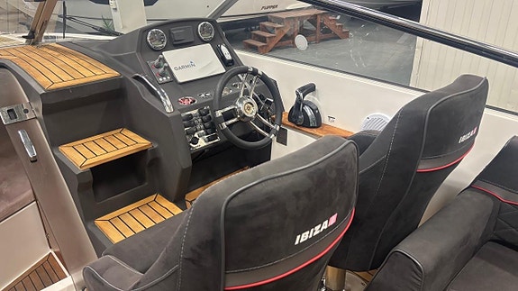 Ibiza 760 Touring med Mercury F250 XL -17 5 of 8