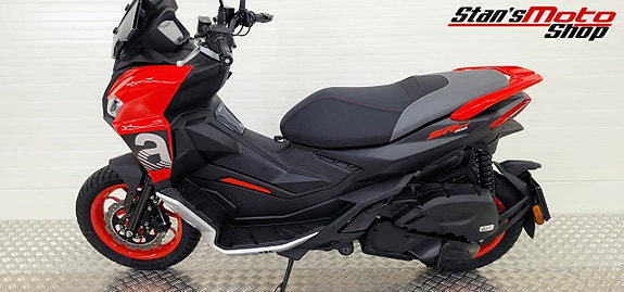 Aprilia SR GT 200 ABS  Låga mil 8 of 17