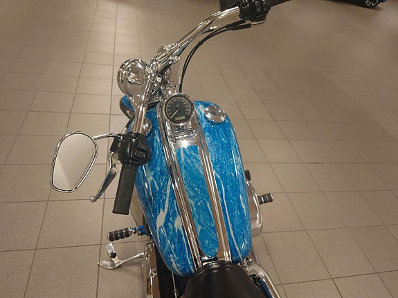 Harley-Davidson Rocker C 1.6 Twin Cam 96B 6 of 8