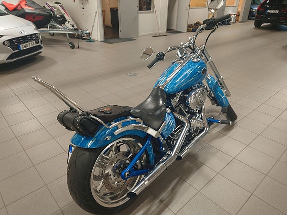Harley-Davidson Rocker C 1.6 Twin Cam 96B 5 of 8