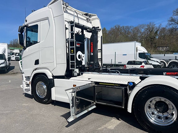 Scania R500 8x4*4 Tridem 26 T Hiab Lastväxlare Fullutrustad 9 of 12