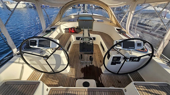 Hanse 531e  2004  Spain 4 of 5
