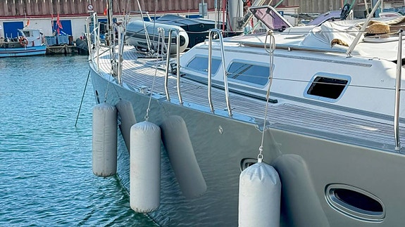 Hanse 531e  2004  Spain 2 of 5