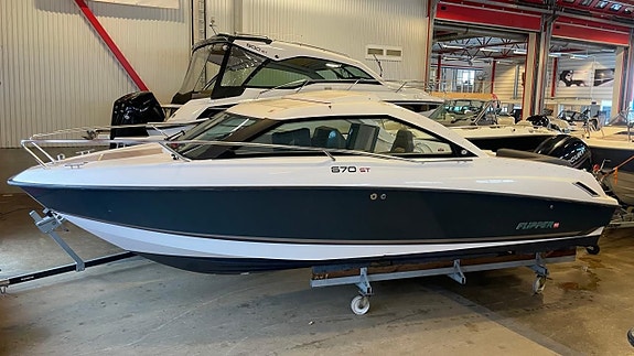 Flipper 670 ST / Mercury F150 EXLPT -17