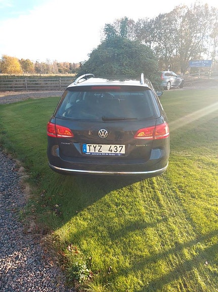 Volkswagen Passat 3 of 5