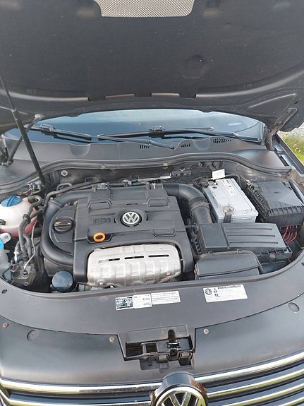 Volkswagen Passat 9 of 10