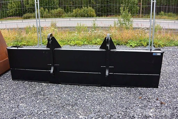 SE Equipment  Planeringsskopa Stora BM i Bruxite 500HB 4 of 4
