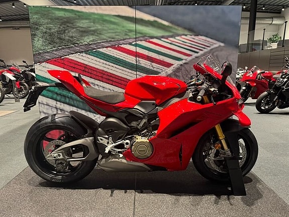 Ducati Panigale V4S 20.000kr Tillbehörs Kampanj!!
