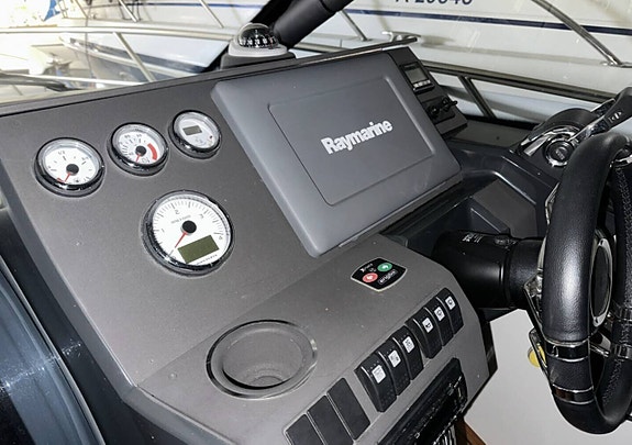 Grandezza 27 OC / Volvo Penta 260 HK / 2012 6 of 7
