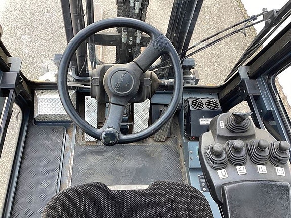 Toyota 7 FB MF 25 4 of 6