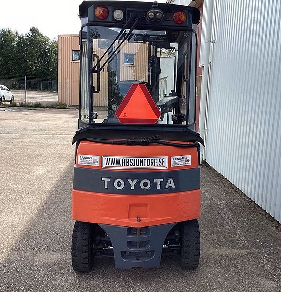 Toyota 7 FB MF 25 3 of 6