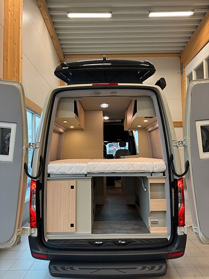 Robeta Womondo Pegasus Mercedes 150HK AUT Dubbelbädd & Popup 15 of 26