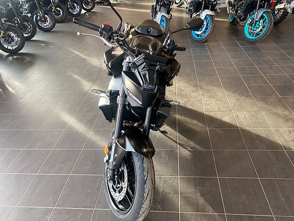 Yamaha MT 09 Y-AMT Köp Online 3 of 6