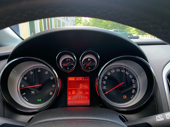 Opel Astra 9 of 23
