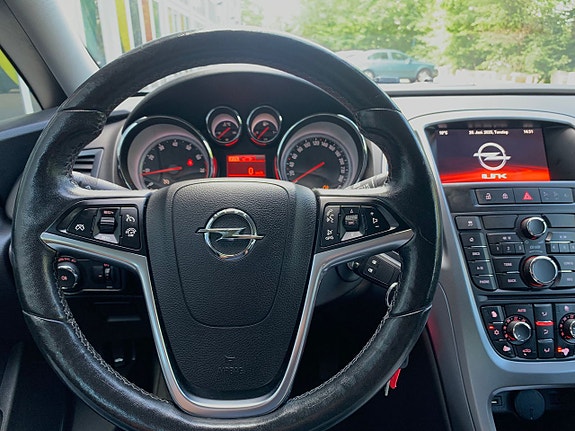Opel Astra 4 of 5