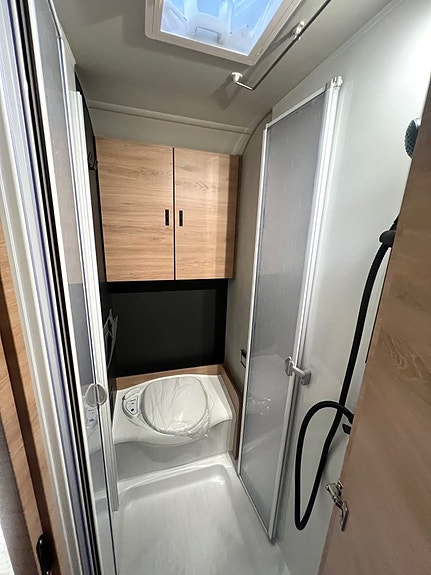 Knaus L!VE TI PLATINUM SELECTION 650 MF 13 of 13
