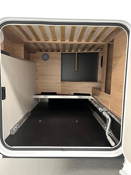 Knaus L!VE TI PLATINUM SELECTION 650 MF 3 of 5