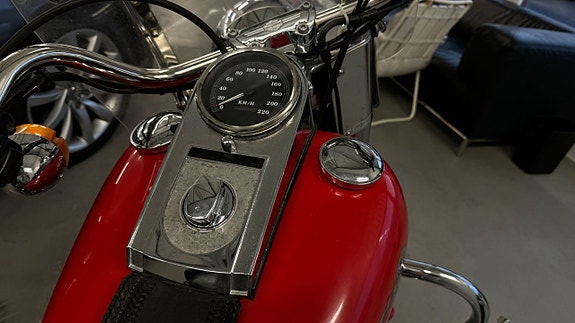 Harley-Davidson Flstf 5 of 5
