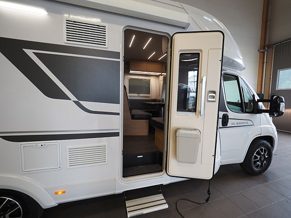 Adria Matrix Axess 670 SL 3500kg I Markis I Cykelställ 5 of 23
