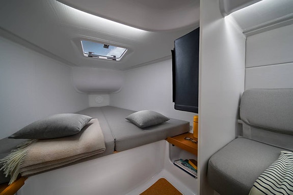BENETEAU FIRST 30 10 of 12