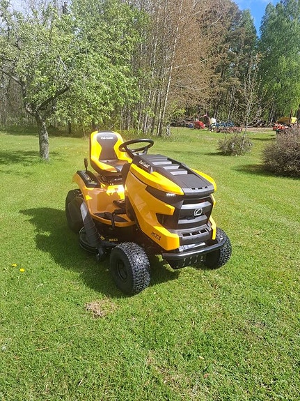 Cub Cadett XT1 OS107