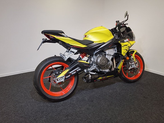 Aprilia Tuono 660 /OUTLET! 2 of 5