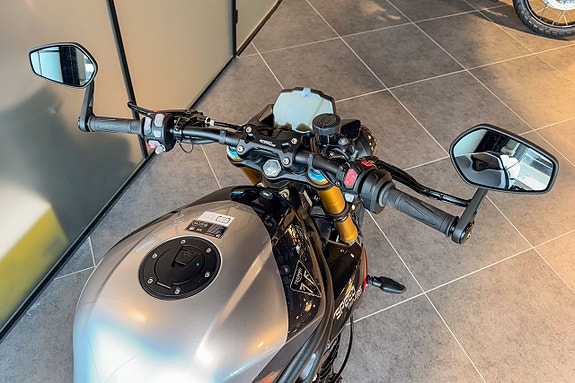 Triumph Speed Triple 1200 RS 5 of 5