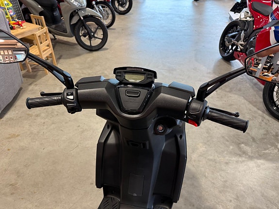 Peugeot Speedfight 4 Mad Black #KAMPANJPRIS# 12 of 12