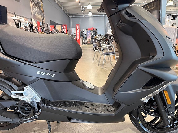 Peugeot Speedfight 4 Mad Black #KAMPANJPRIS# 9 of 12
