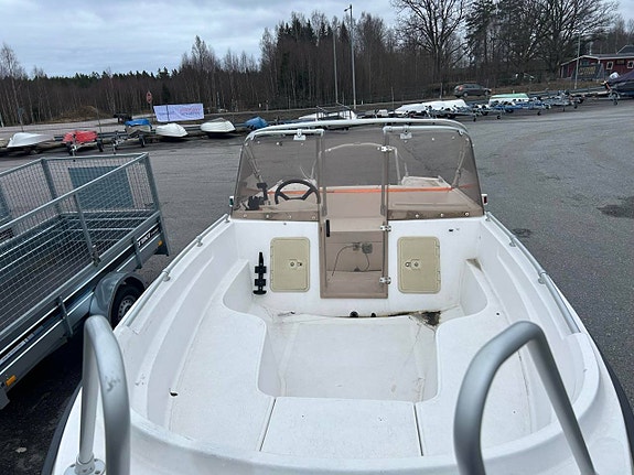 Micore 490 DP, Endast skrov akter kapell dynor ingår 2 of 5