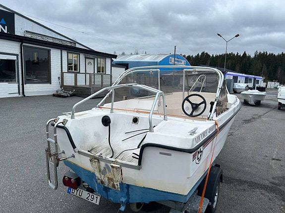Micore 490 DP, Endast skrov akter kapell dynor ingår 3 of 5