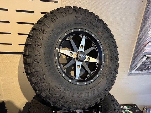 Polaris ITP Cyclone + Journey